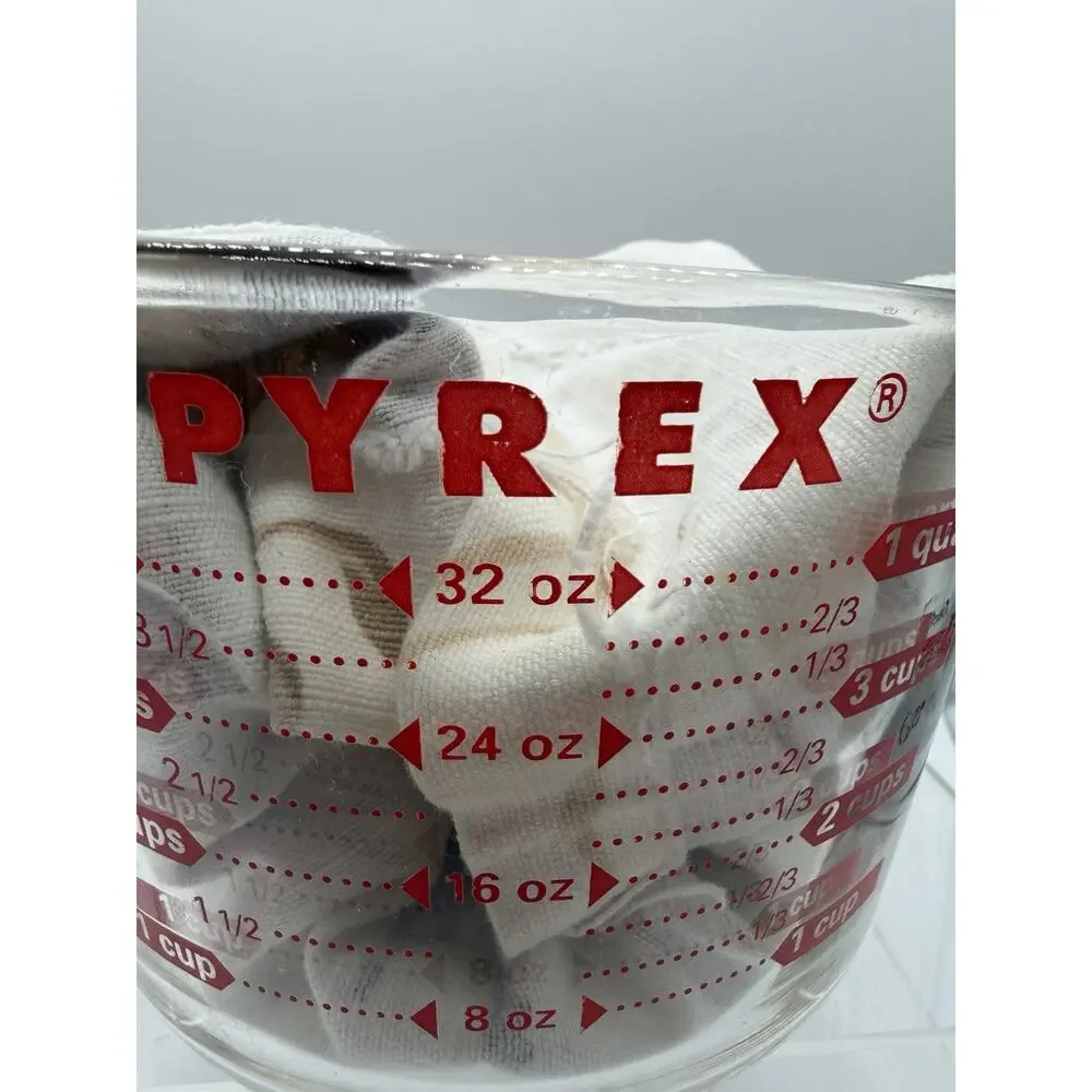 Vintage Pyrex Measuring Cup 1000 ml 4 Cup Red Made in USA
